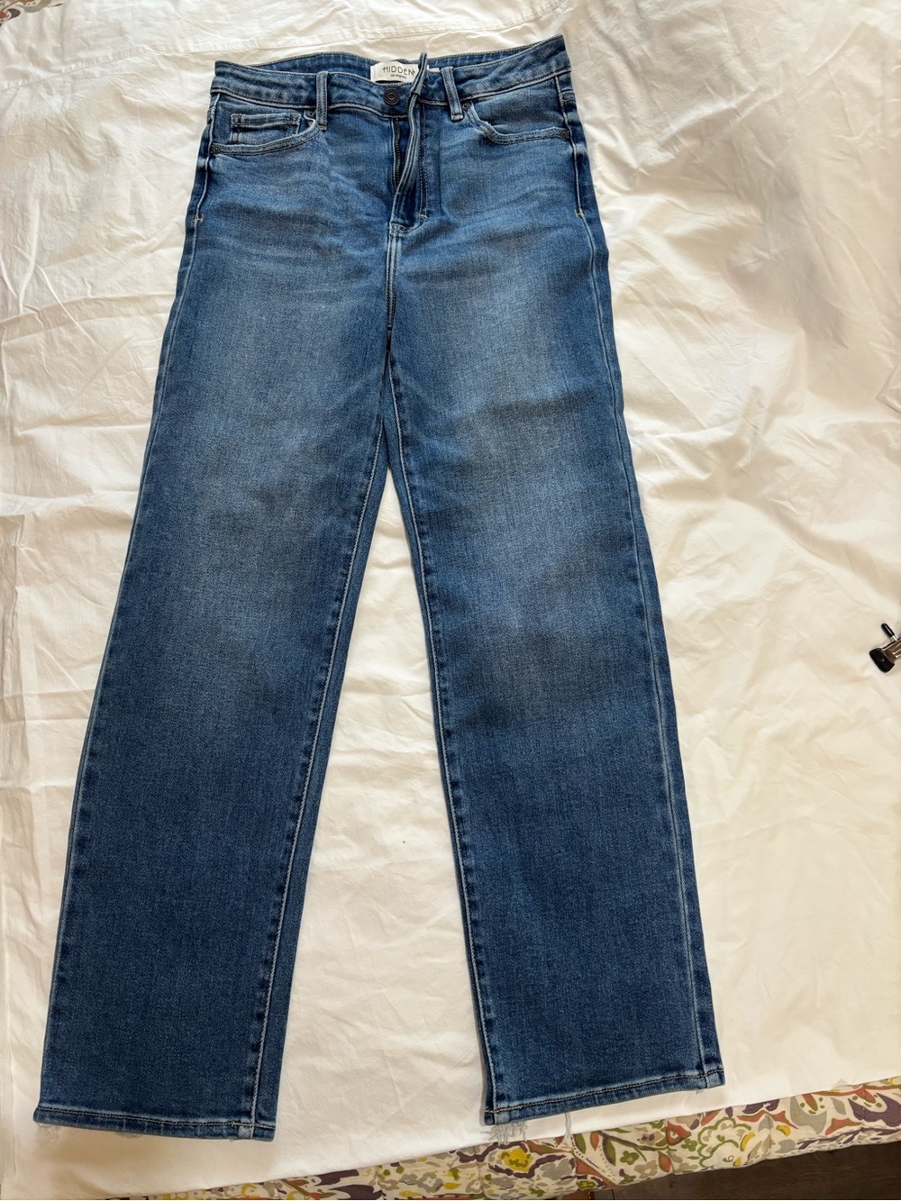 Hidden High-Rise Straight Jeans in Medium Blue